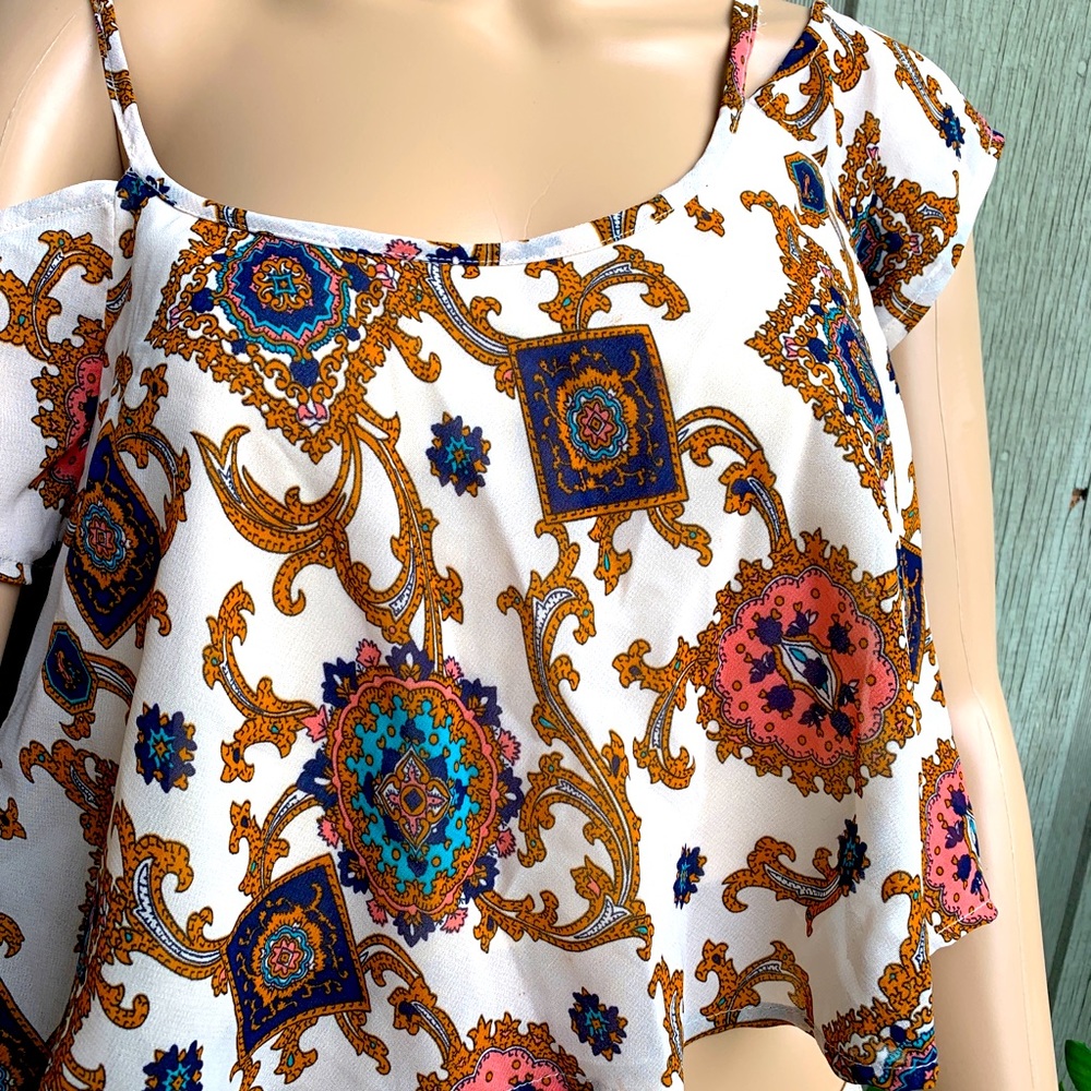 🌷Beware 🌷Sexy 🌷Stylish 🌷Top